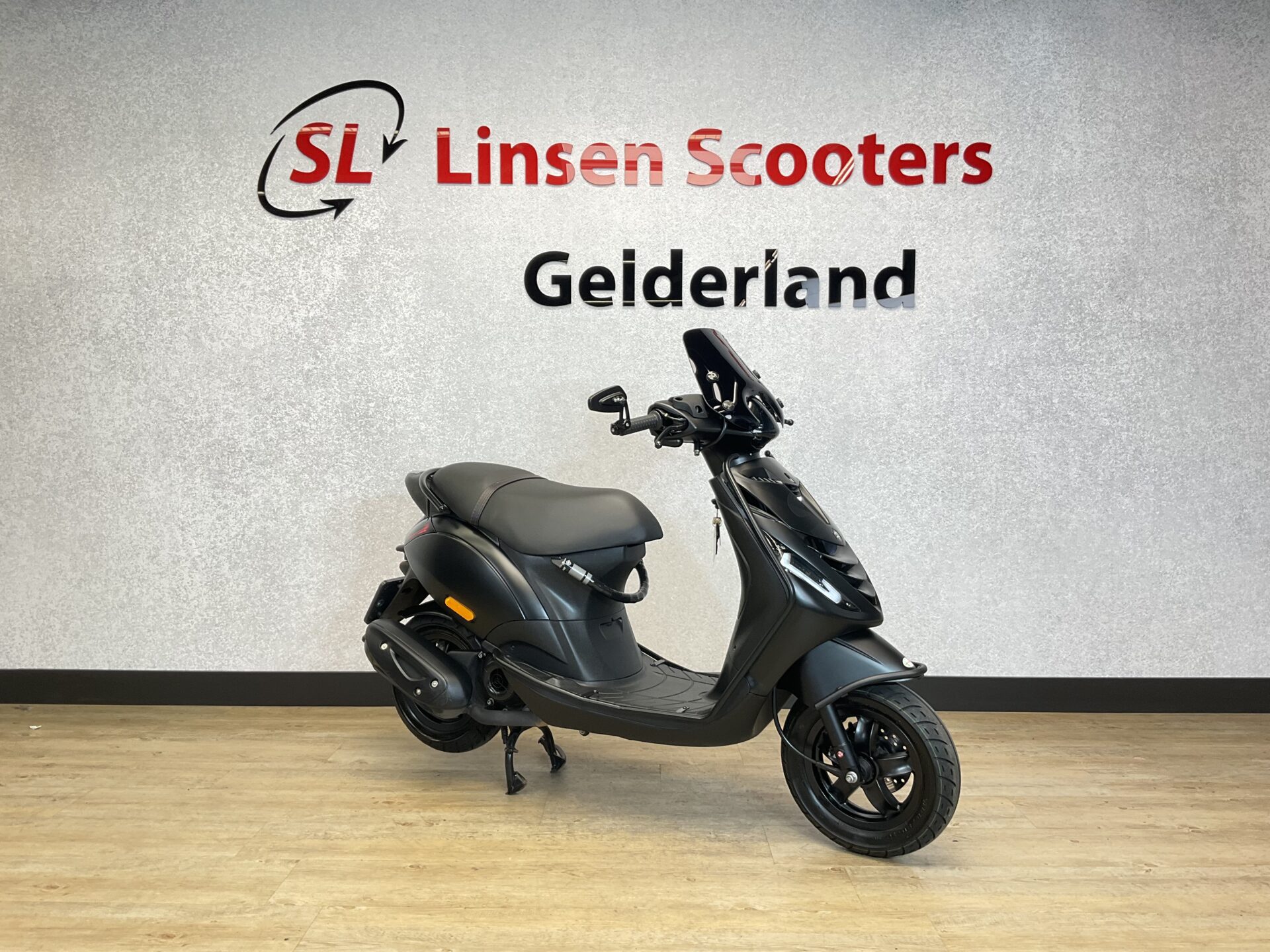 capaciteit Geef energie verschijnen Piaggio Zip SP 25 km/h Mat Zwart 2022 – Linsen Scooters Gelderland