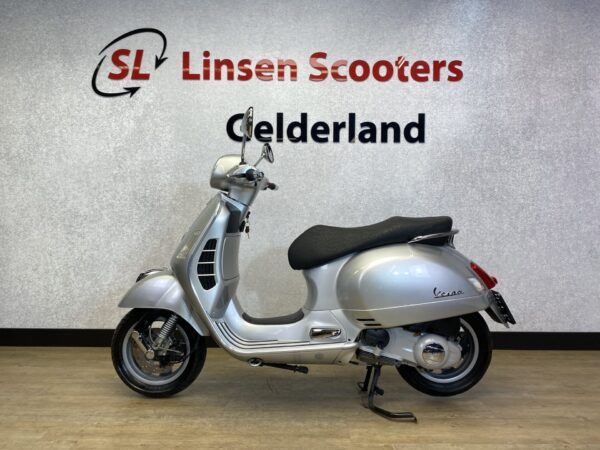 Vespa GTS 250cc Zilver 2009 - Afbeelding 2