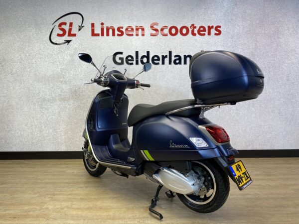 Vespa GTS 300 HPE SuperTech Blu Energico 2023 - Afbeelding 4