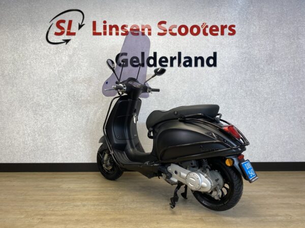 Vespa Sprint 25 km/h Mat Zwart 2020 - Afbeelding 4