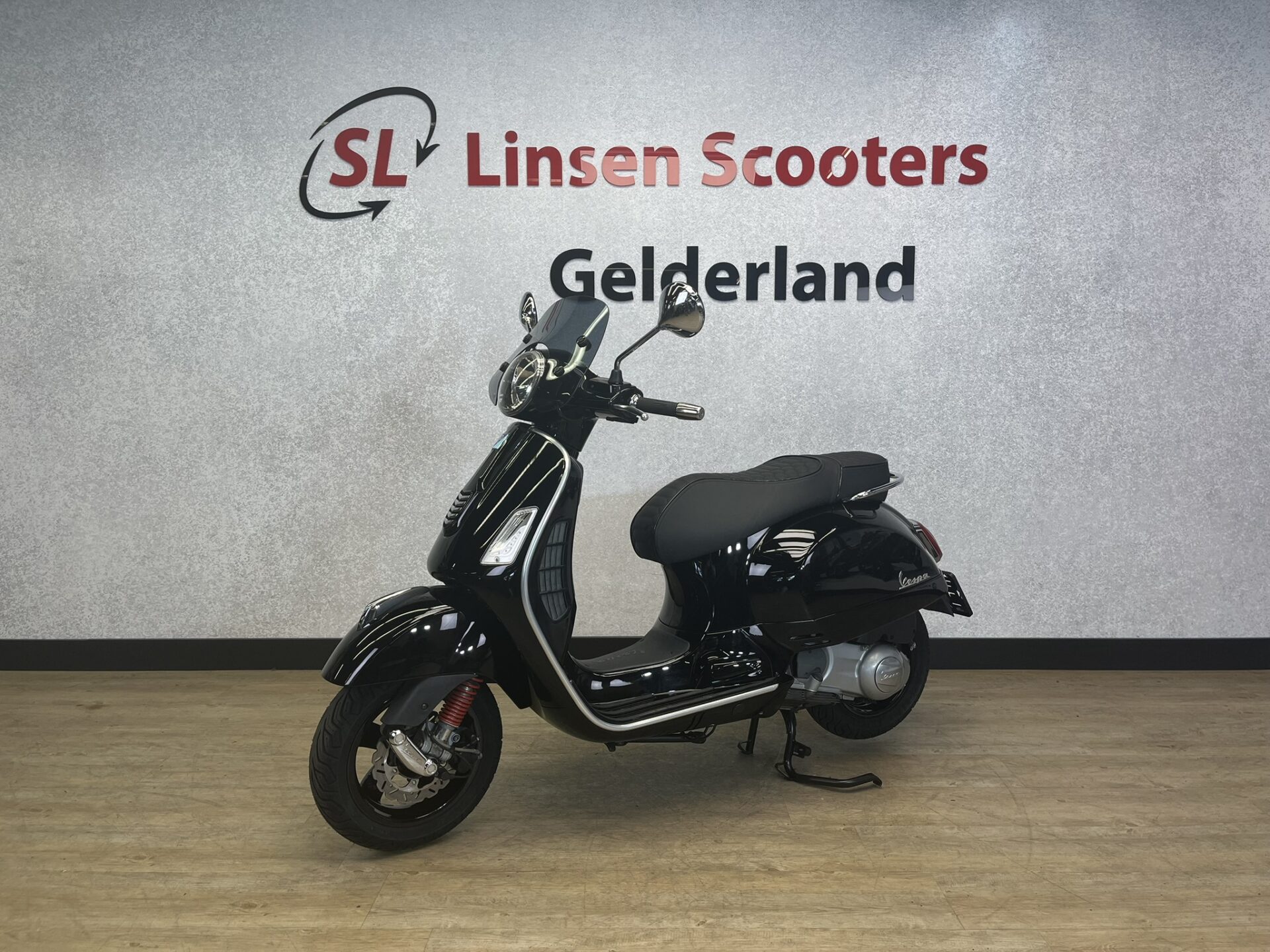 Vespa GTS 300cc Zwart 2017 - Afbeelding 4