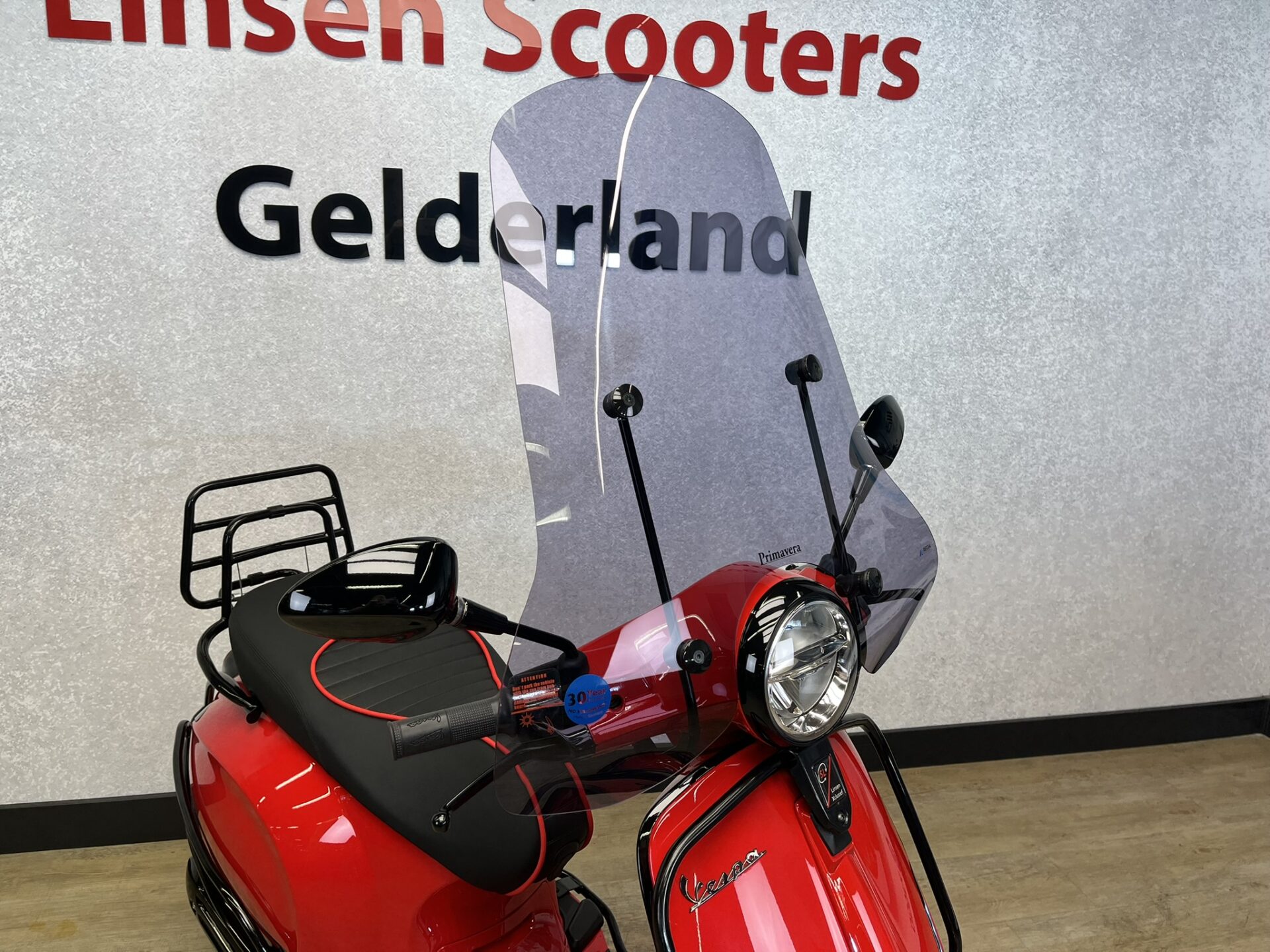 Vespa Primavera 45 km/h Rood 2026 NIEUW! - Afbeelding 9