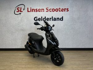 Piaggio Zip SP 25 km/h Zwart 2020