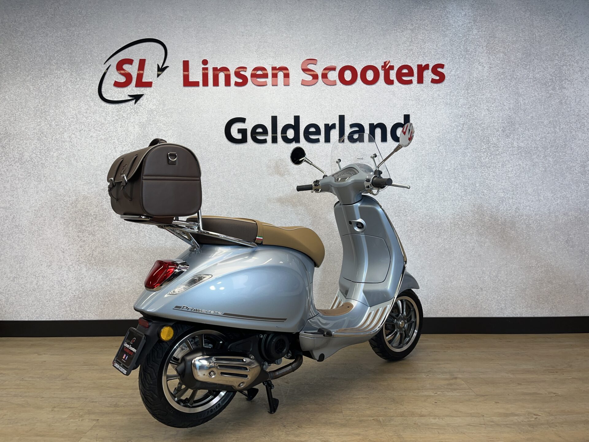 Vespa Primavera 45 km/h Pic Nic Grey Style 2024 - Afbeelding 5