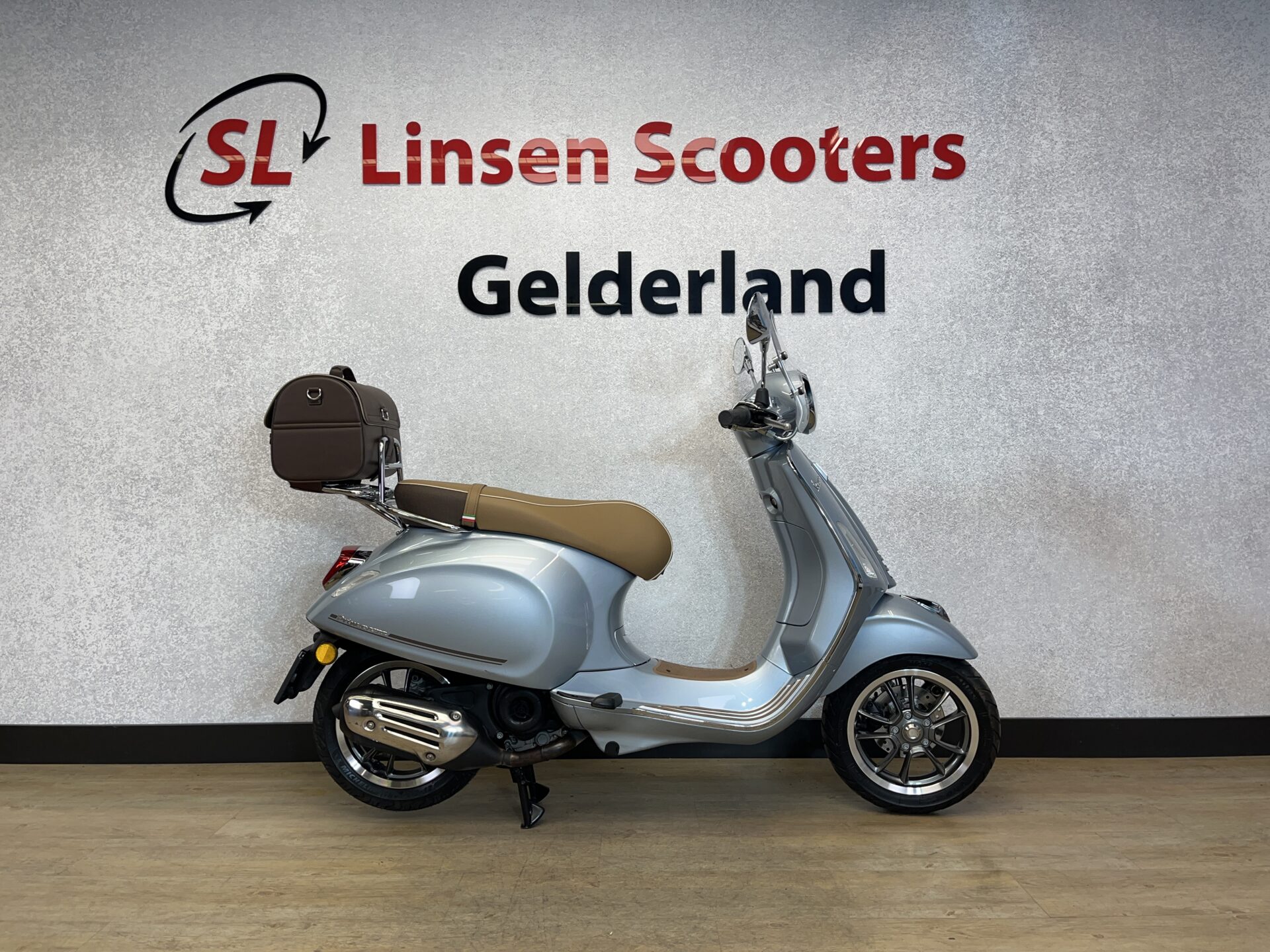 Vespa Primavera 45 km/h Pic Nic Grey Style 2024 - Afbeelding 6