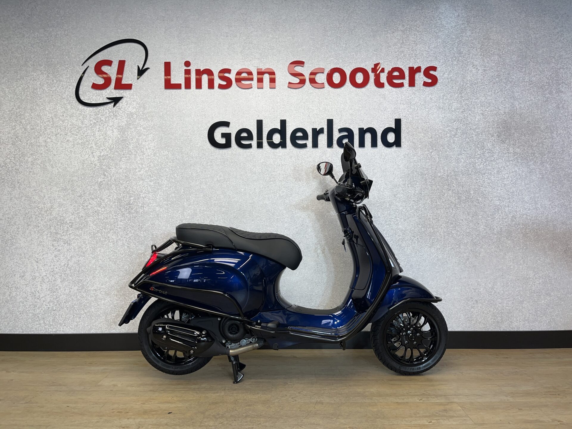 Vespa Sprint Custom 45 km/h San Marino Blue 2026 NIEUW! - Afbeelding 2