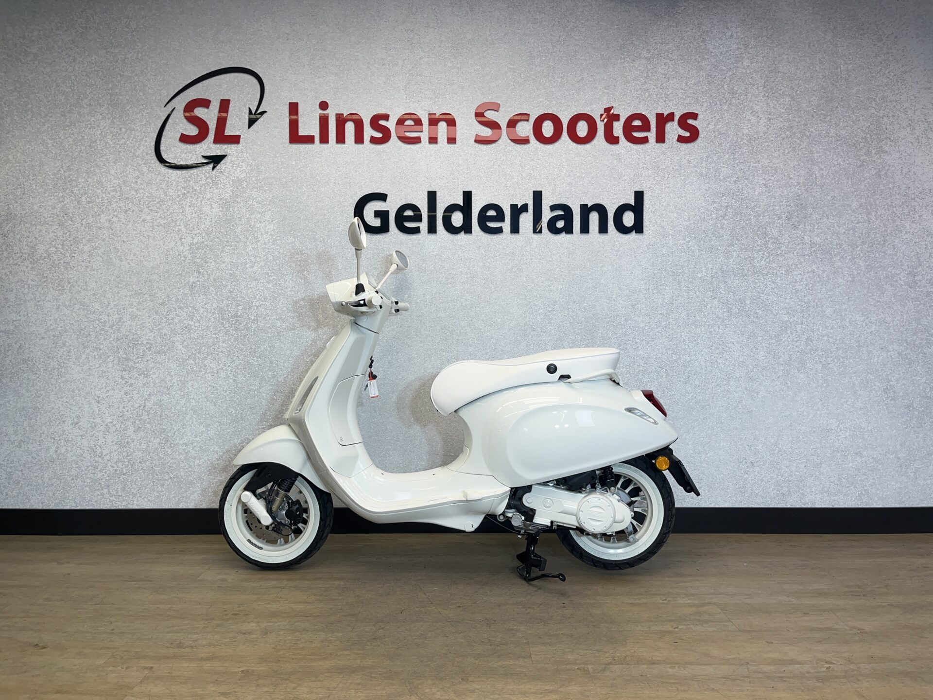 Vespa Sprint 45 km/h White Edition 2026 NIEUW! - Afbeelding 3