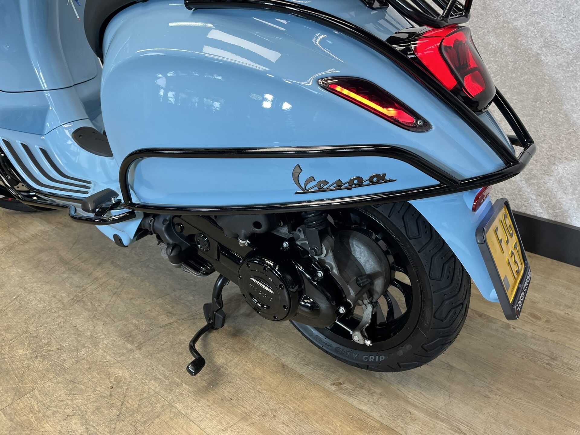 Vespa Sprint 45 km/h Custom Porsche Blue 2022 - Afbeelding 11