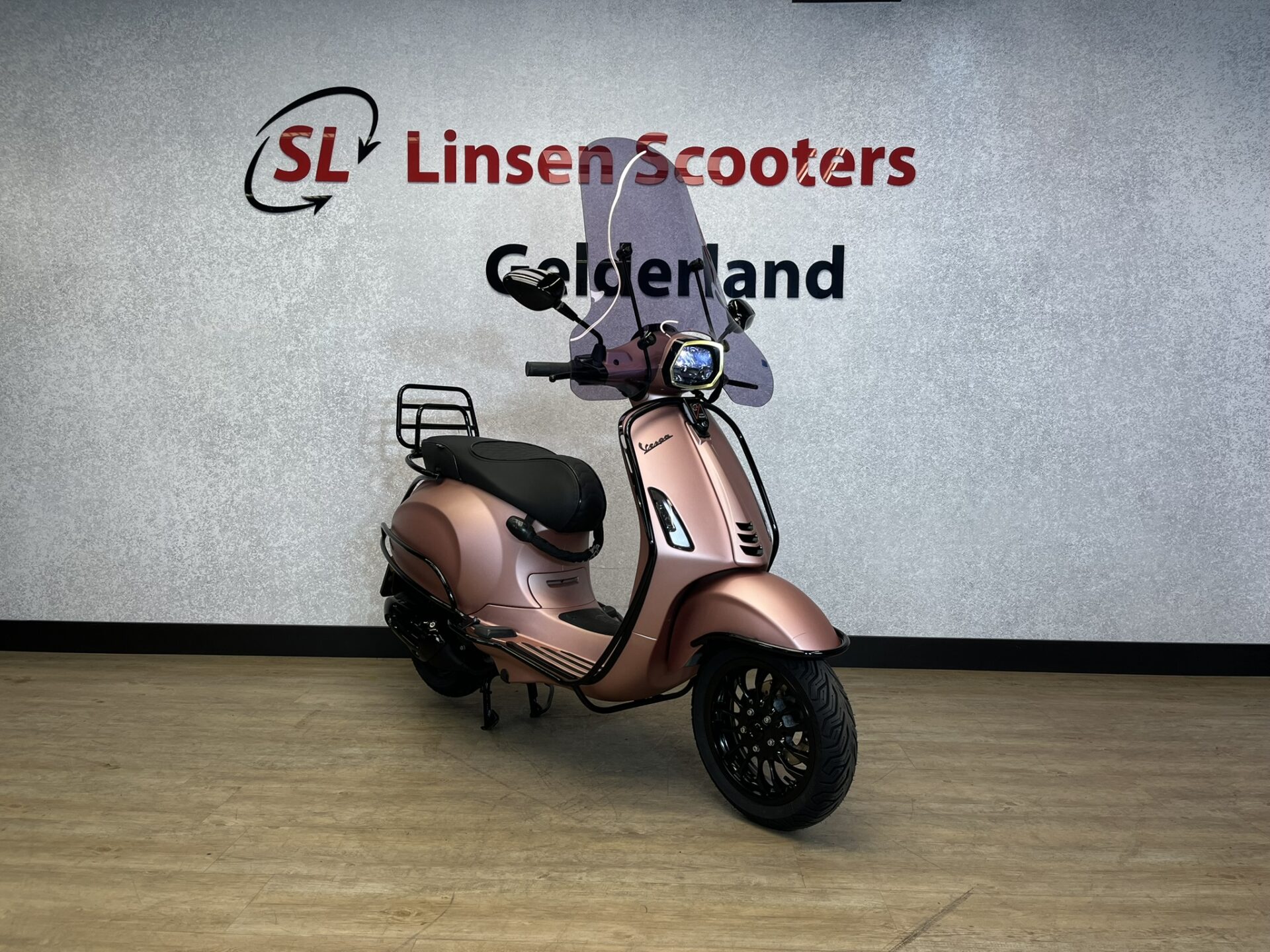 Vespa Sprint 25 km/h Custom Matt Rosé 2020