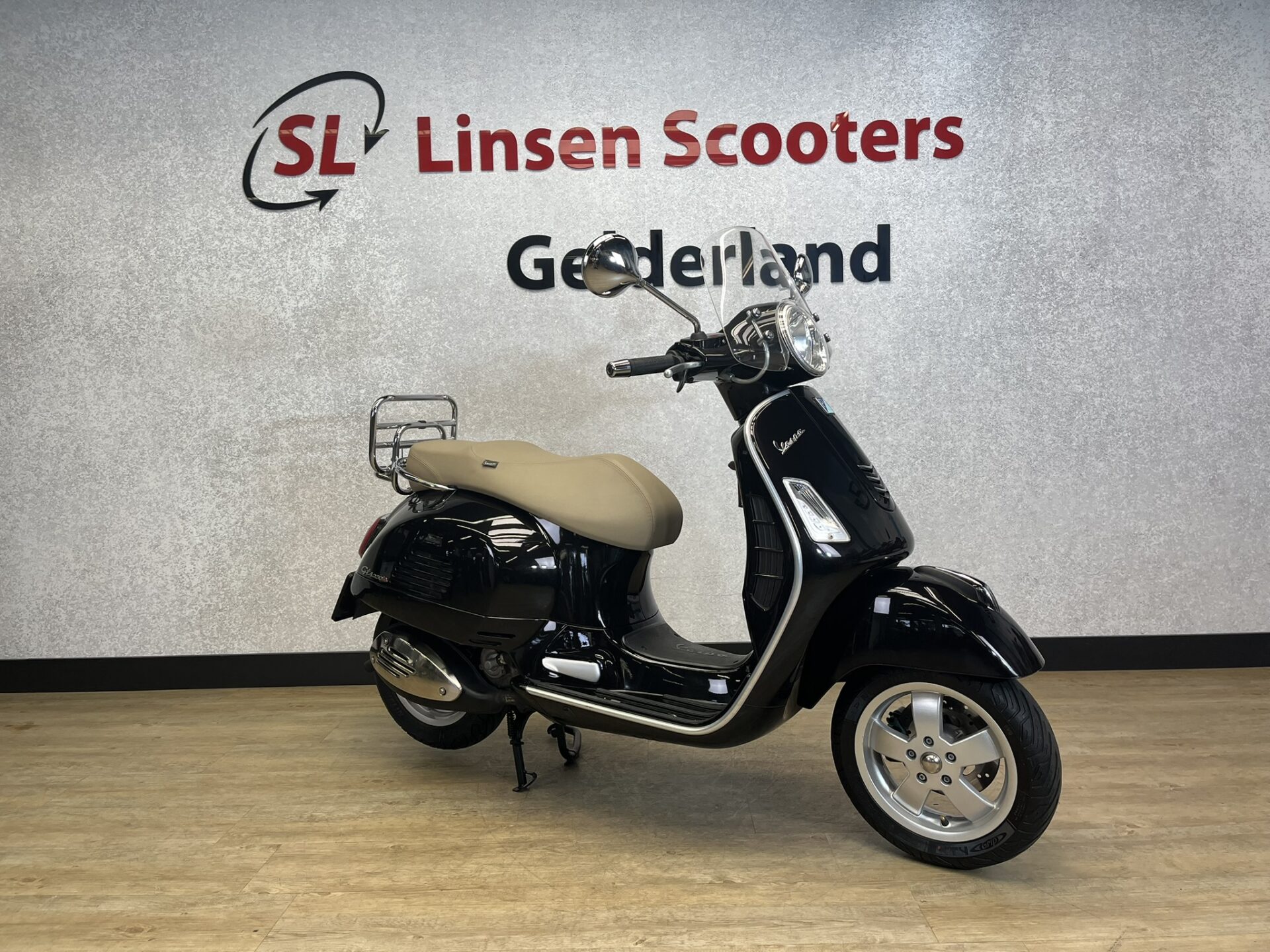 Vespa GTS 250cc i.e. Zwart 2016