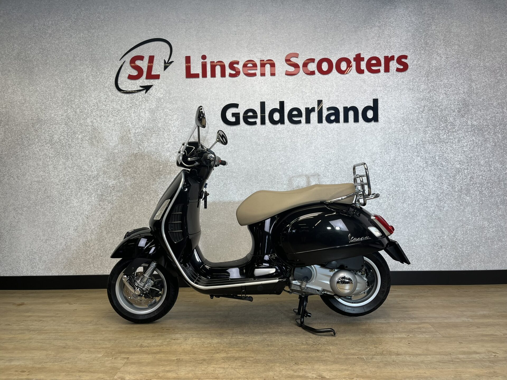 Vespa GTS 250cc i.e. Zwart 2016 - Afbeelding 5