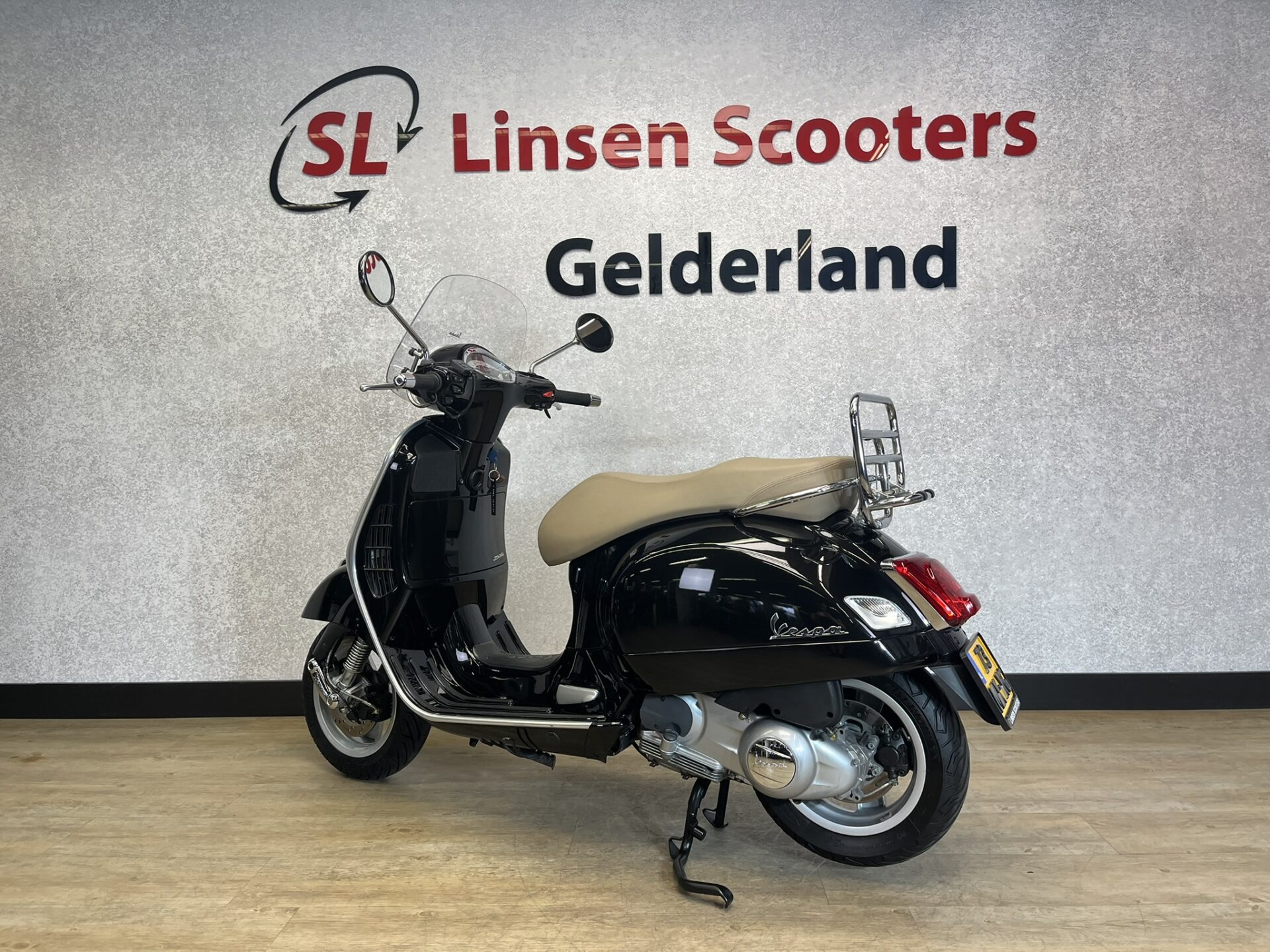 Vespa GTS 250cc i.e. Zwart 2016 - Afbeelding 6