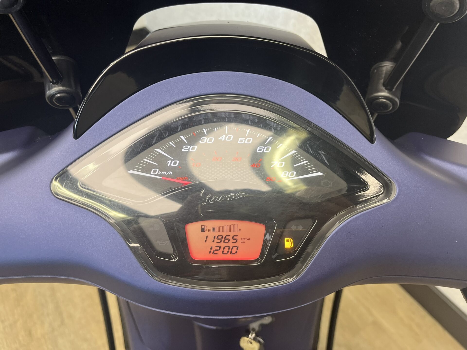 Vespa Sprint 45 km/h Custom Mat Paars 2023 - Afbeelding 14