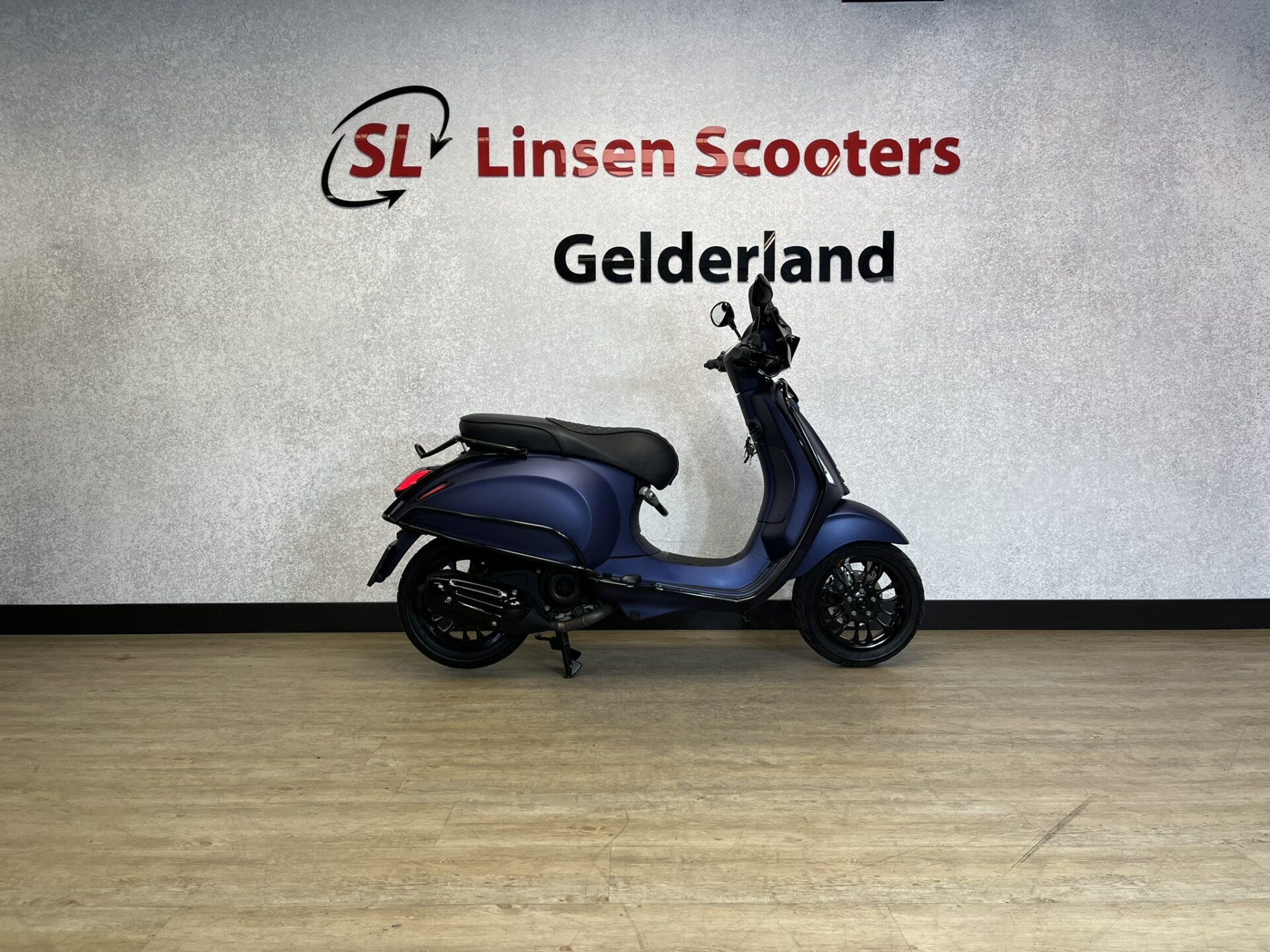 Vespa Sprint 45 km/h Custom Mat Paars 2023 - Afbeelding 13