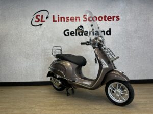 Vespa Primavera Touring 125cc Light Brown Metallic 2018